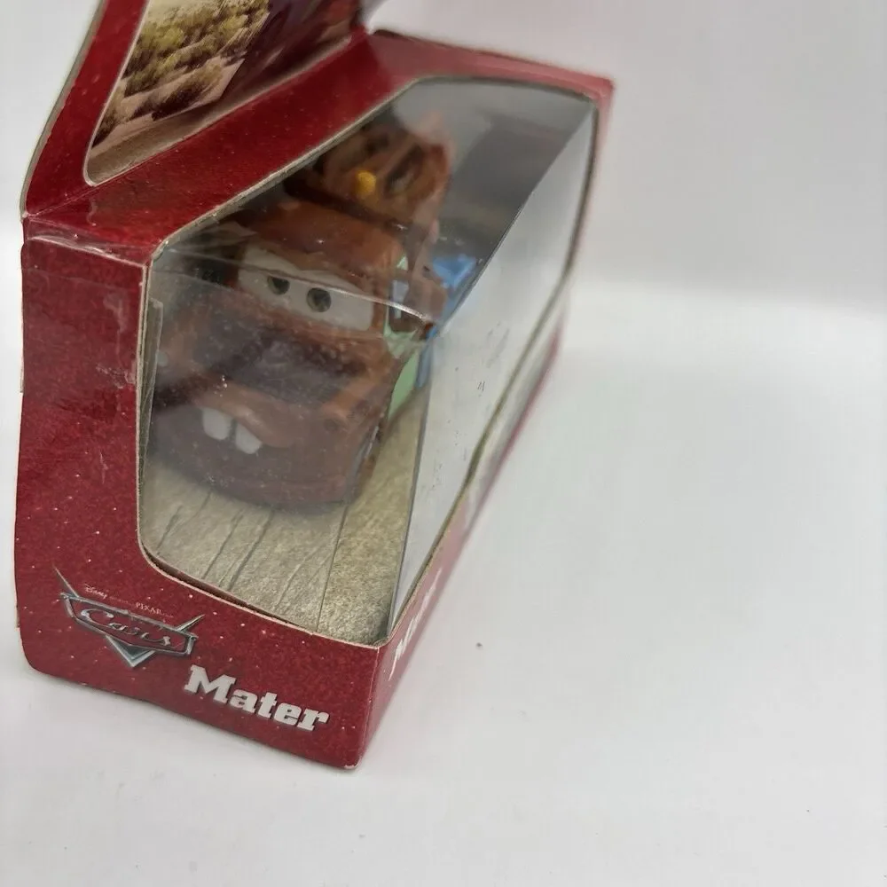 Disney Pixar Cars Mater Pullbax Pull Back Motor Toy Truck 2005 - New Box Damaged